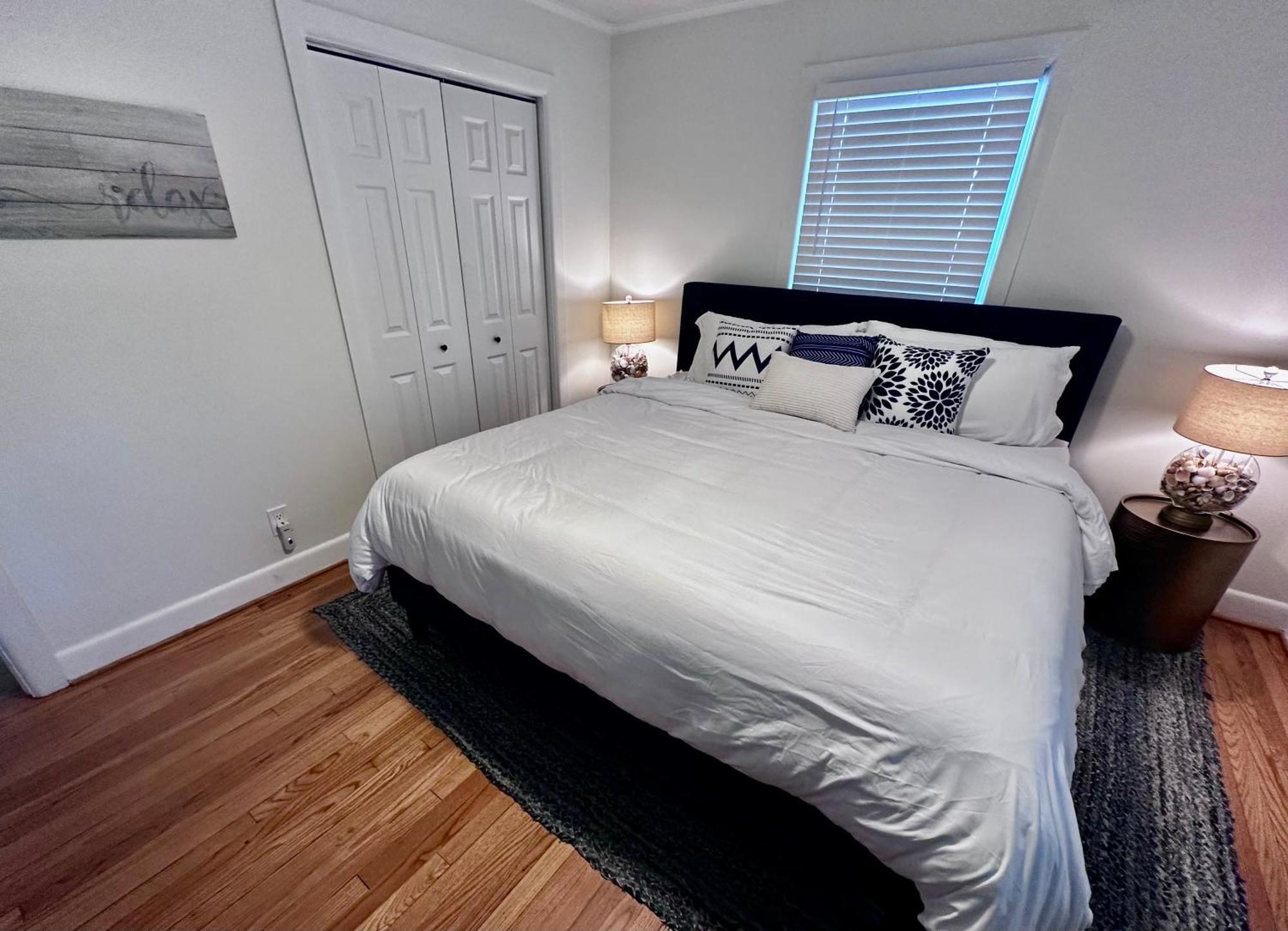 Pack Your Bags And Leave Tonight! Wilmington Exterior photo