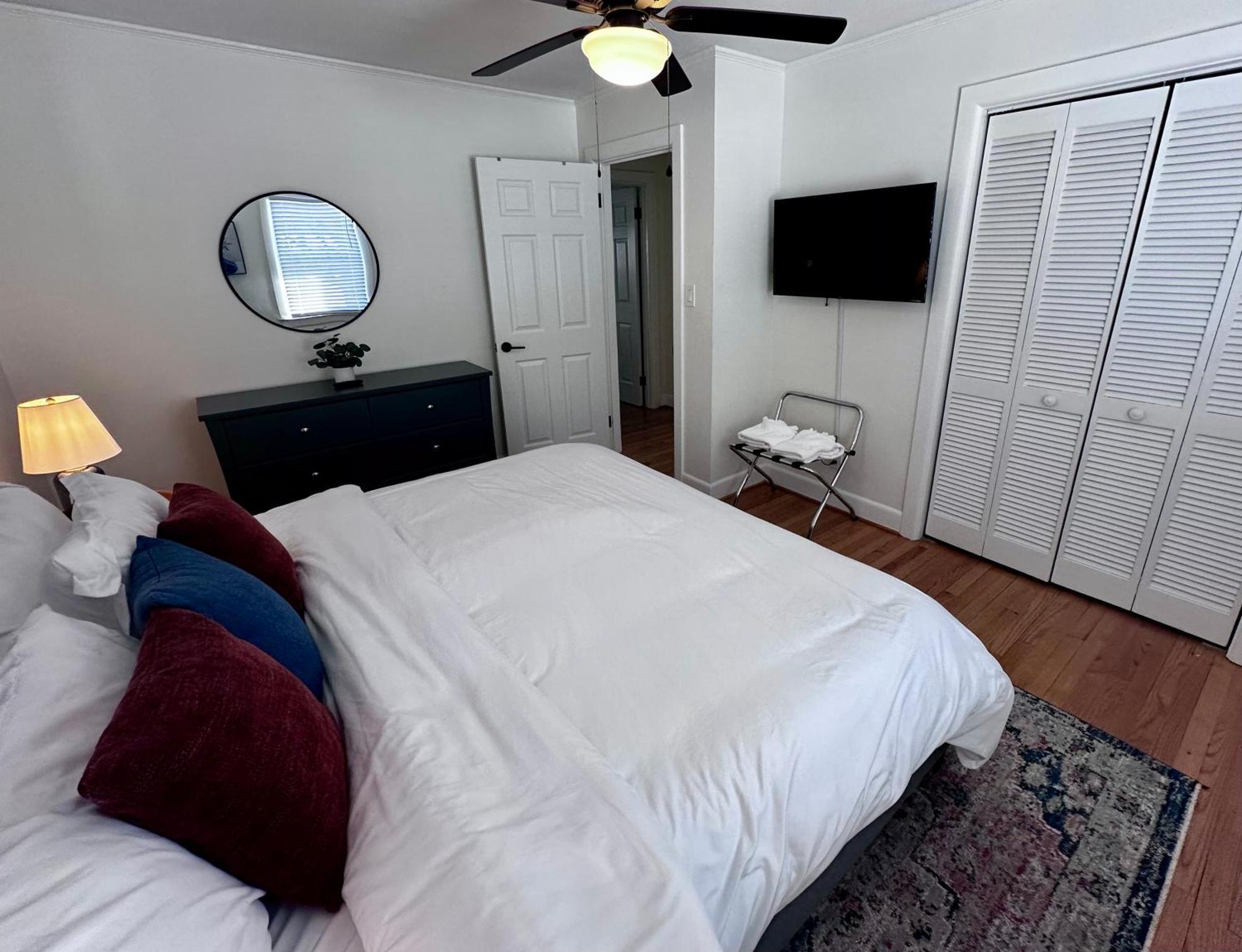 Pack Your Bags And Leave Tonight! Wilmington Exterior photo